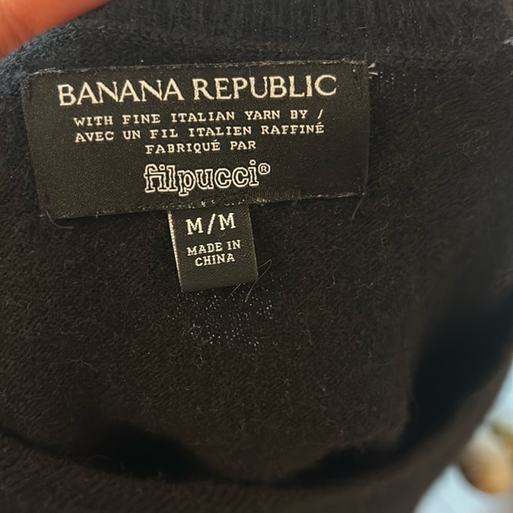 Banana Republic Black, Marino wool sweater size medium boat neck - Picture 4 of 8